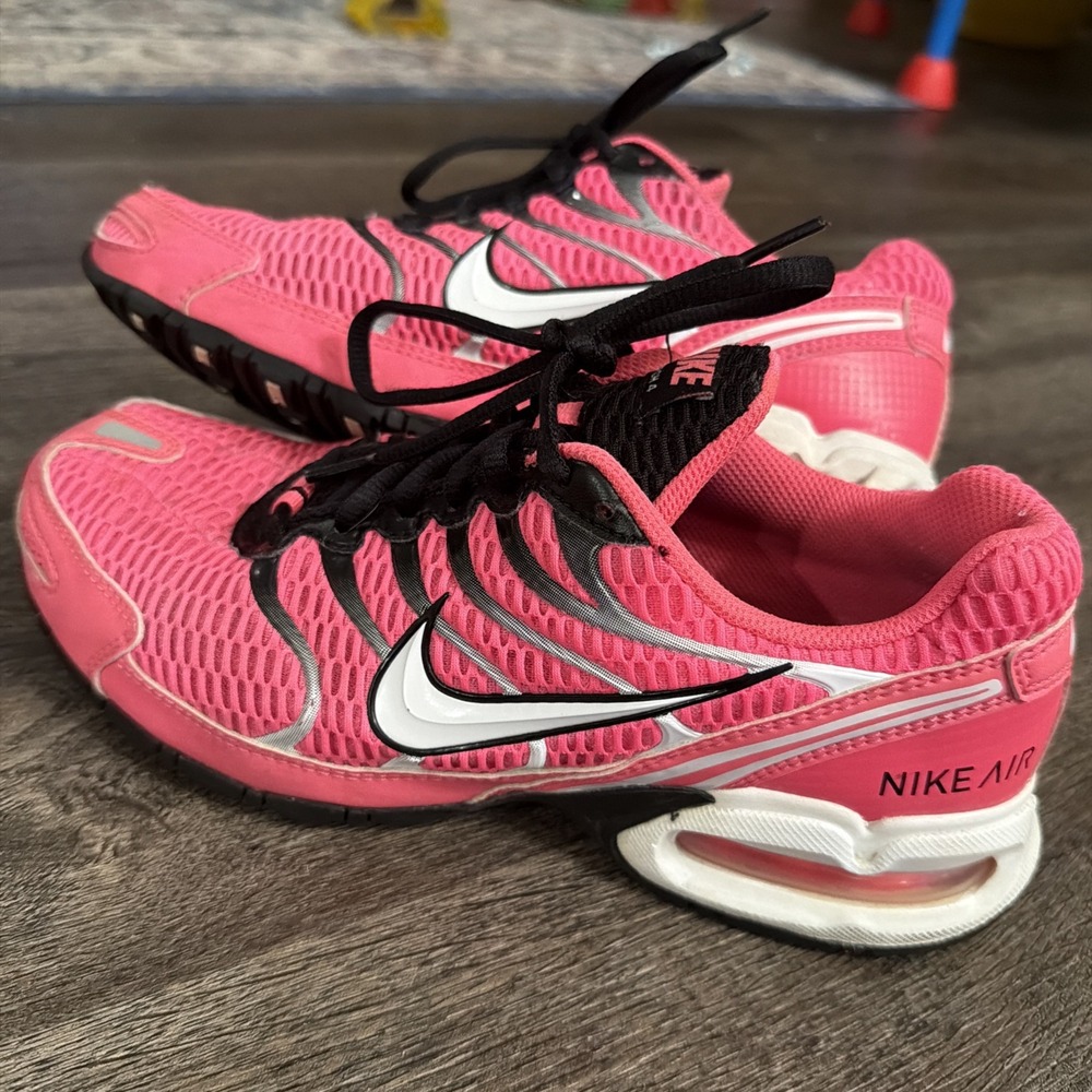 Nike Air Max Torch 4 Women's Size 8.5 US Running Shoes Pink Black
